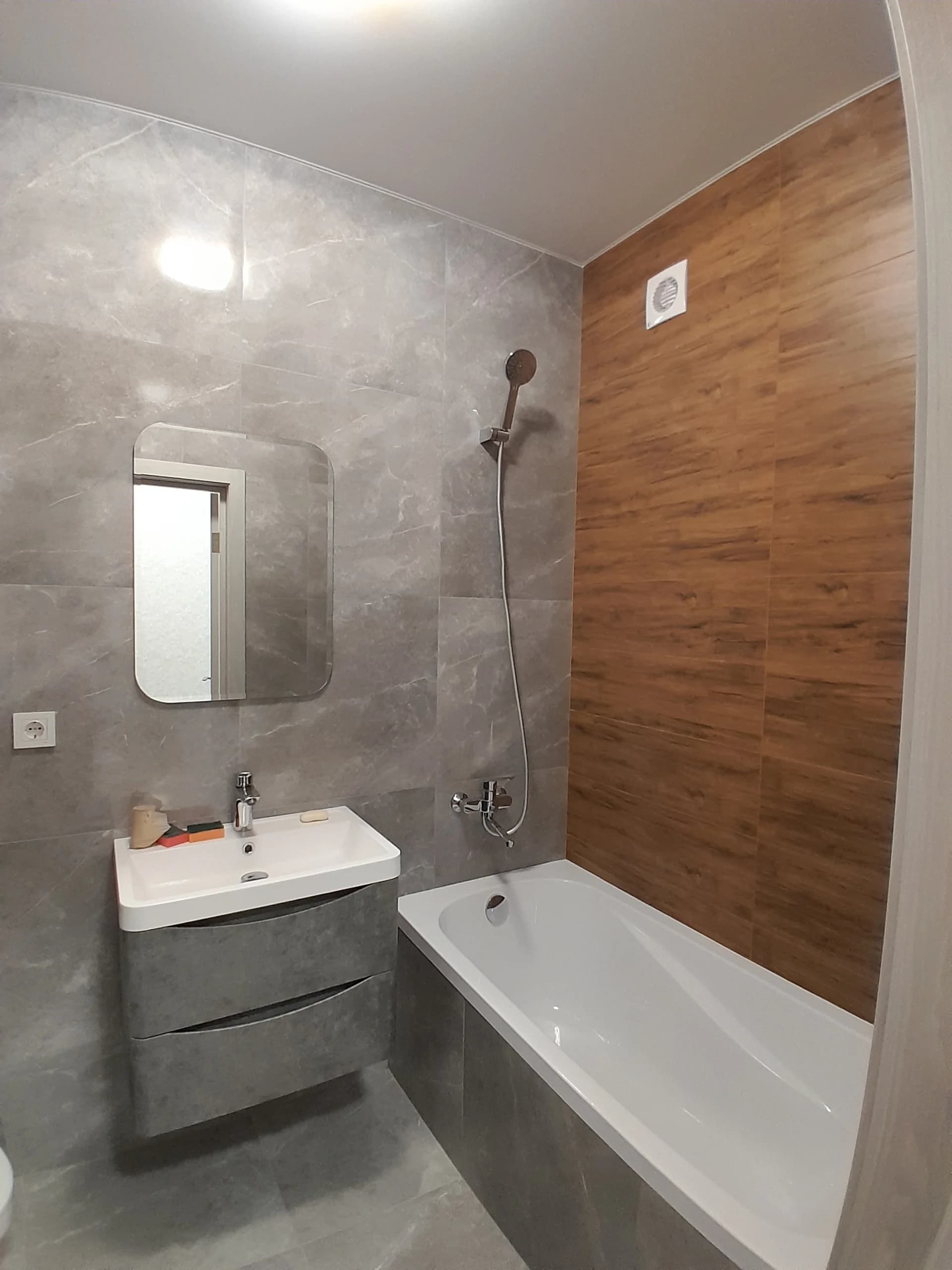 Apartment Renovation 40 m² in Ridny Complex, Gatne